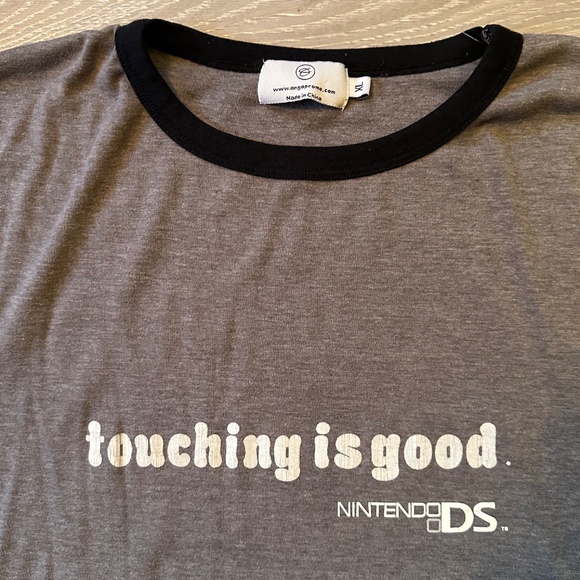 Rare 00s Nintendo DS Touching is Good Promotional Tee - Picture 3 of 4